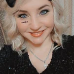 Девушка Блондинка